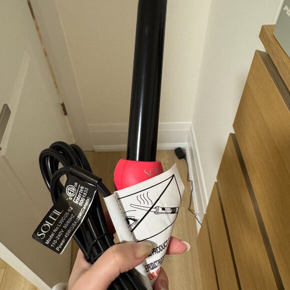 Soleil 25mm Curling Iron - Picture 2 of 5